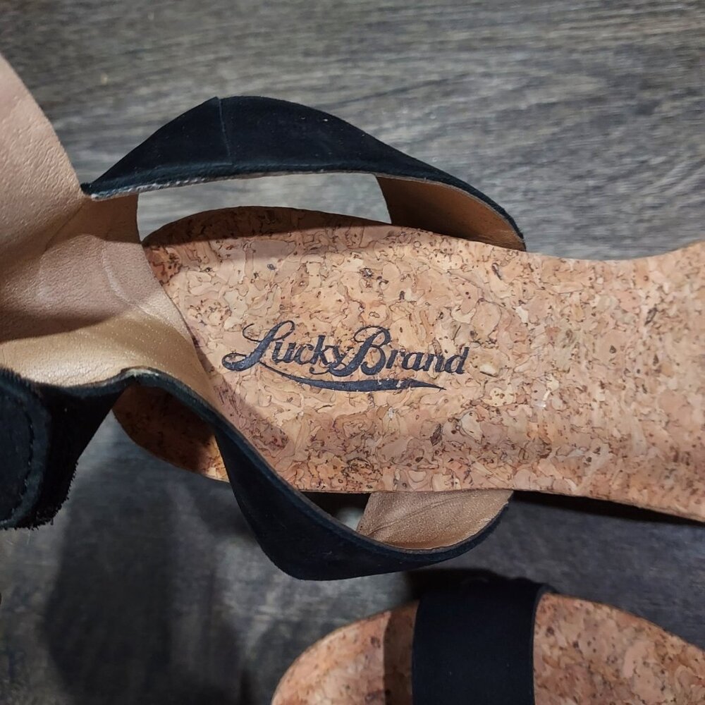 Lucky Brand Black Suede Sandal Ankle Strap Cork Wedge Heel Size7.5M USA Mcdowell - Picture 6 of 9
